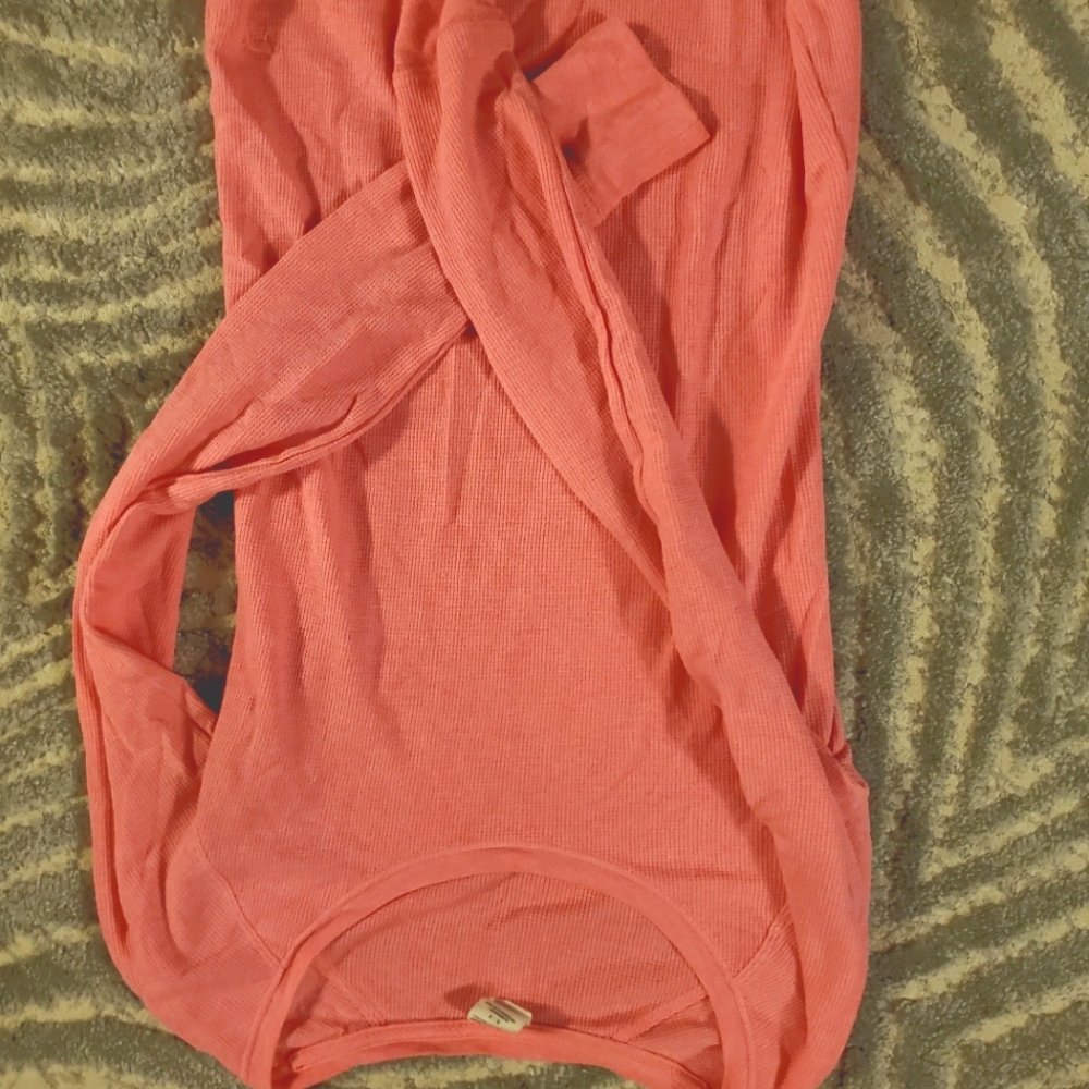 NWOT Pink thermal size small